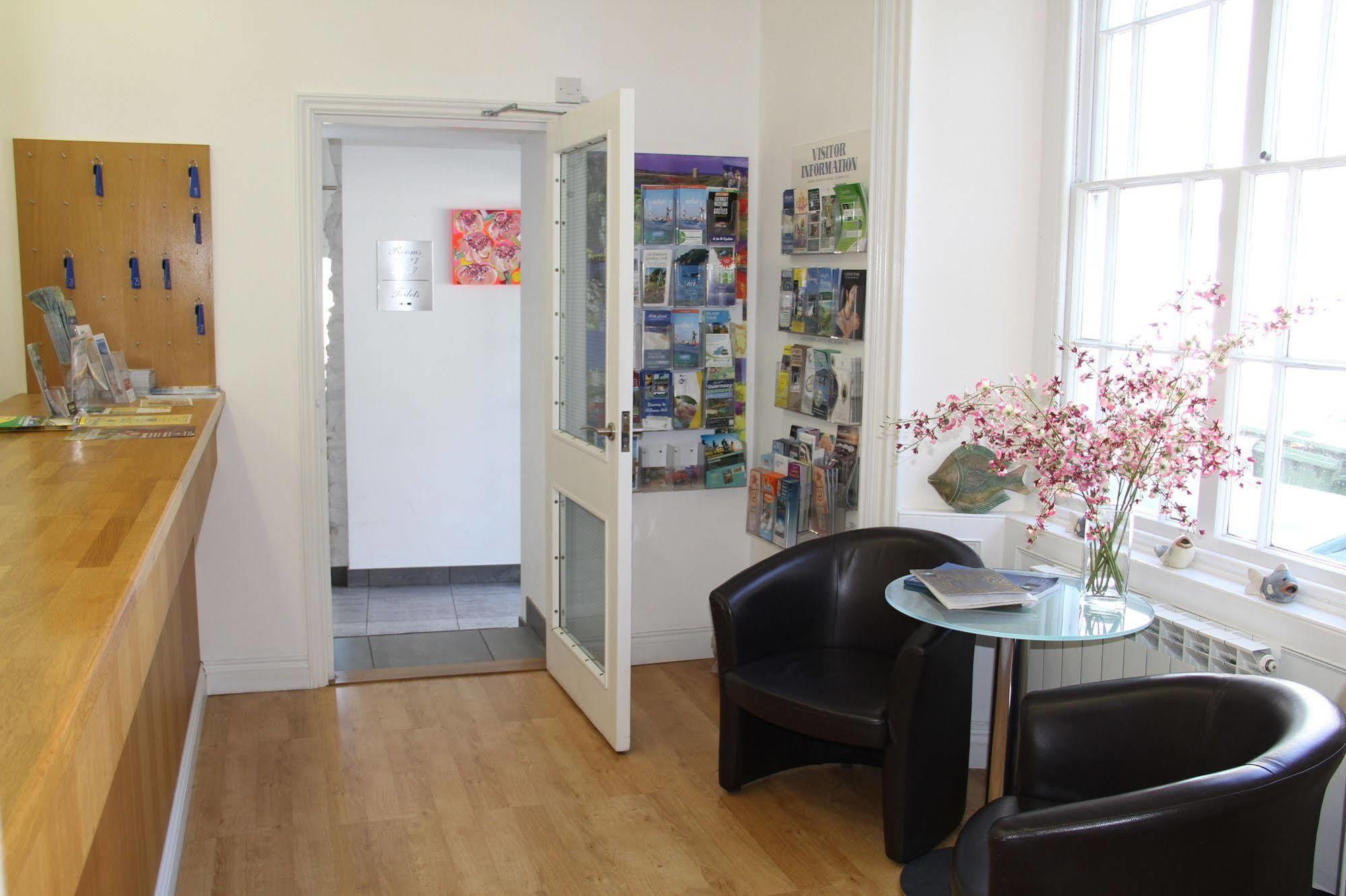 Saint Peter Port Abbey Court Hotel מראה חיצוני תמונה